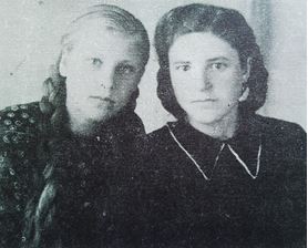 Дмитриева Е.С. и Новикова М.С. Фото из книги «Взгляд сквозь годы»