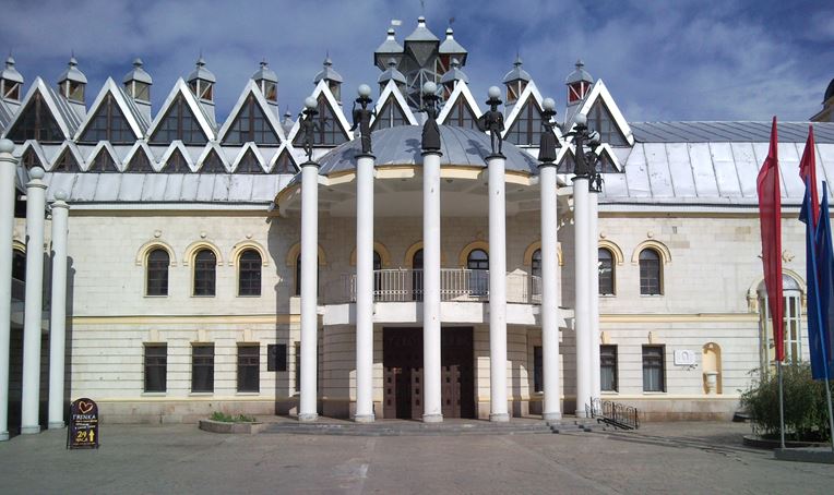 Фасад Воронежского театра кукол
