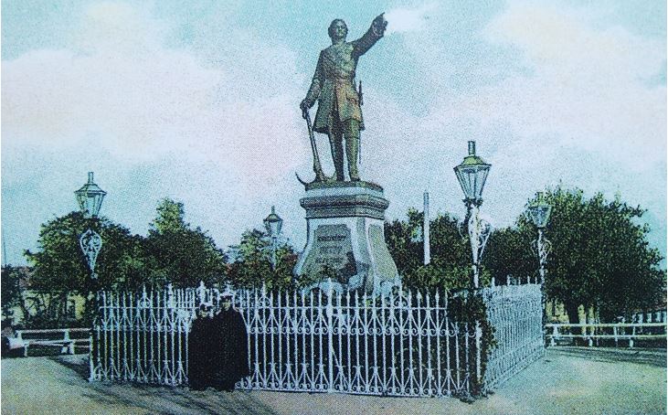Так выглядел памятник Петру Великому в конце XIX в.