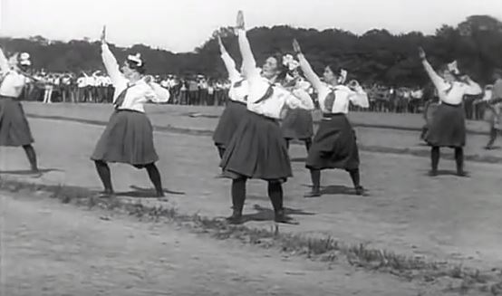 Показательные выступления гимнасток на 1-ой Российской Олимпиаде. Киев. 1913