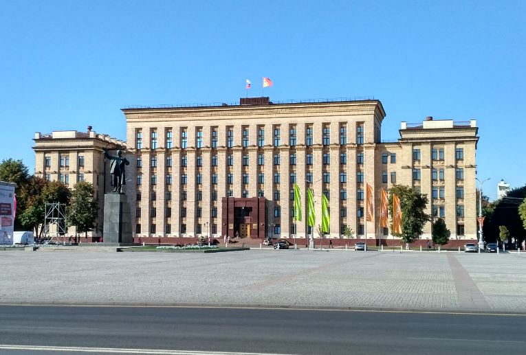 Площадь 20-летия Октября, переименованная 20 апреля 1956 года в площадь Ленина. Воронеж. 2020
